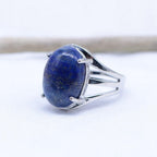 Bague "Contrôle" Cabochon ovale en Lapis Lazuli (réglable) - lespierresdubienetre