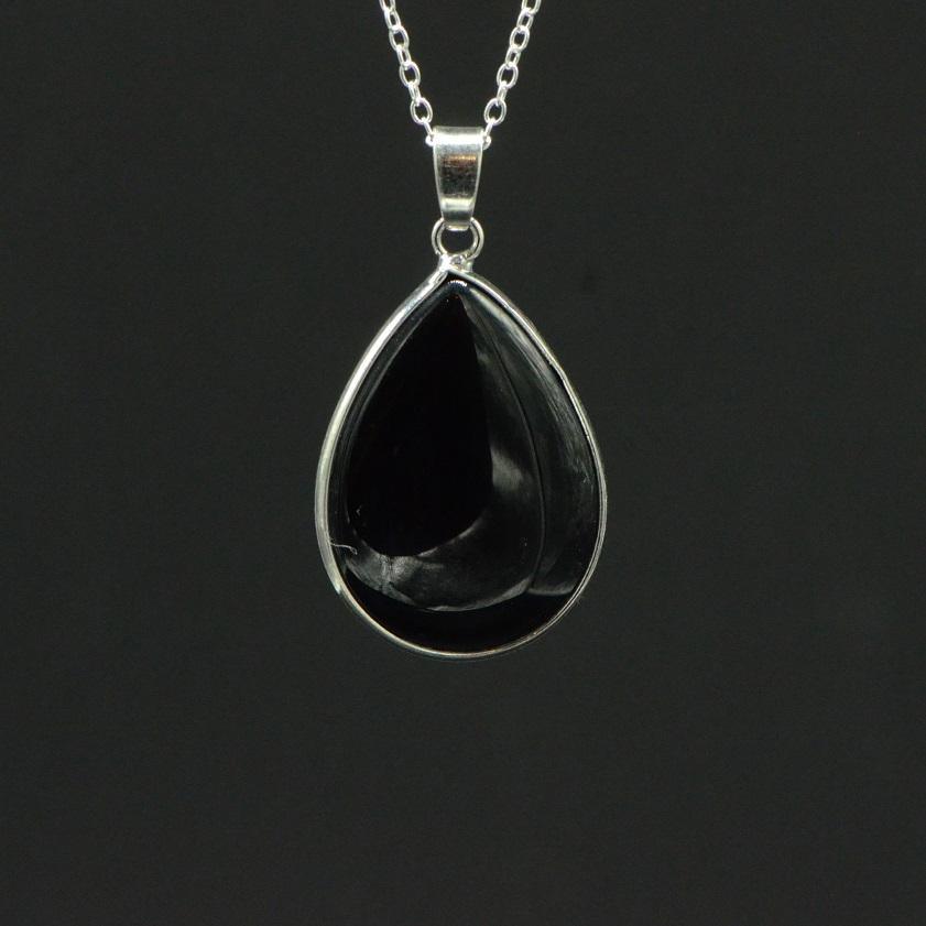 Pendentif "Absorption" Goutte en Tourmaline Noire - lespierresdubienetre